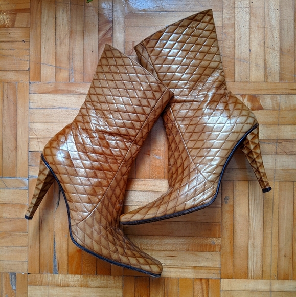 Shoes - Gold quilted leather high heel boots